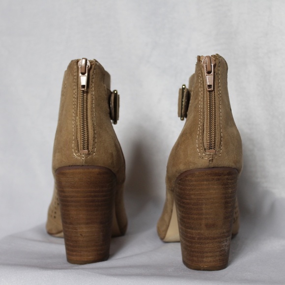 Carlos Santana Tan Open Toe Booties - Picture 4 of 7